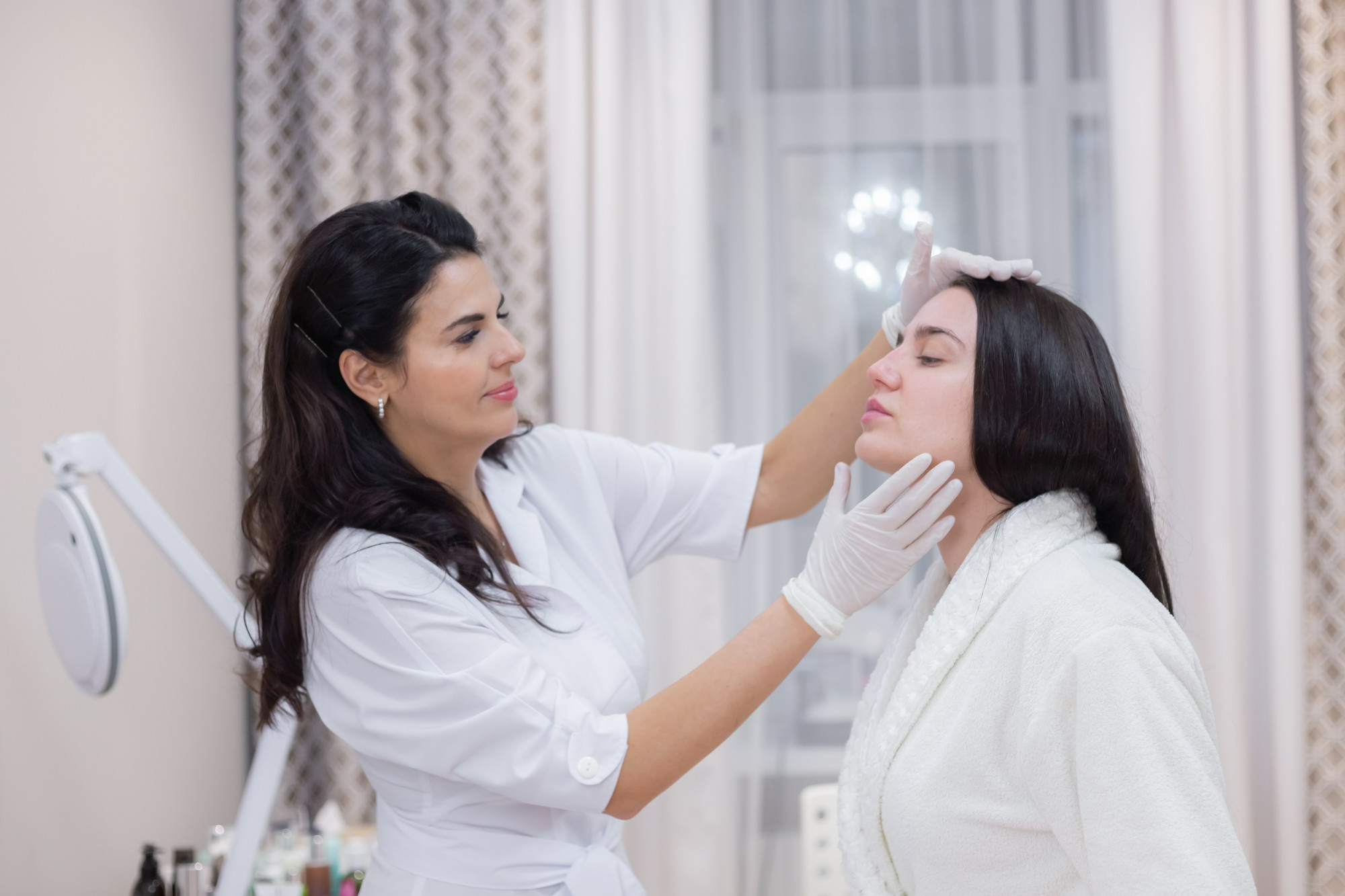 Facelift Secrets for Natural Youthful Skin | Subtle Anti-Aging Solutions